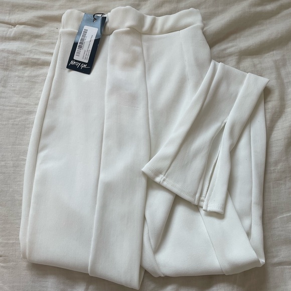 Nasty Gal Pants - NEVER WORN HIGH WAISTED SPLIT HEM PANTS - SIZE 6